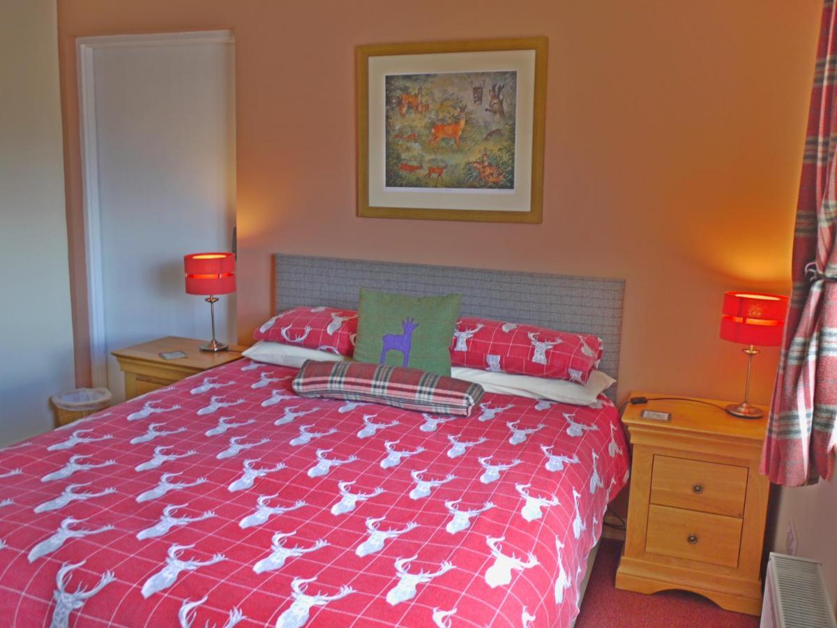 Roe Deer Cottage Боли Екстериор снимка